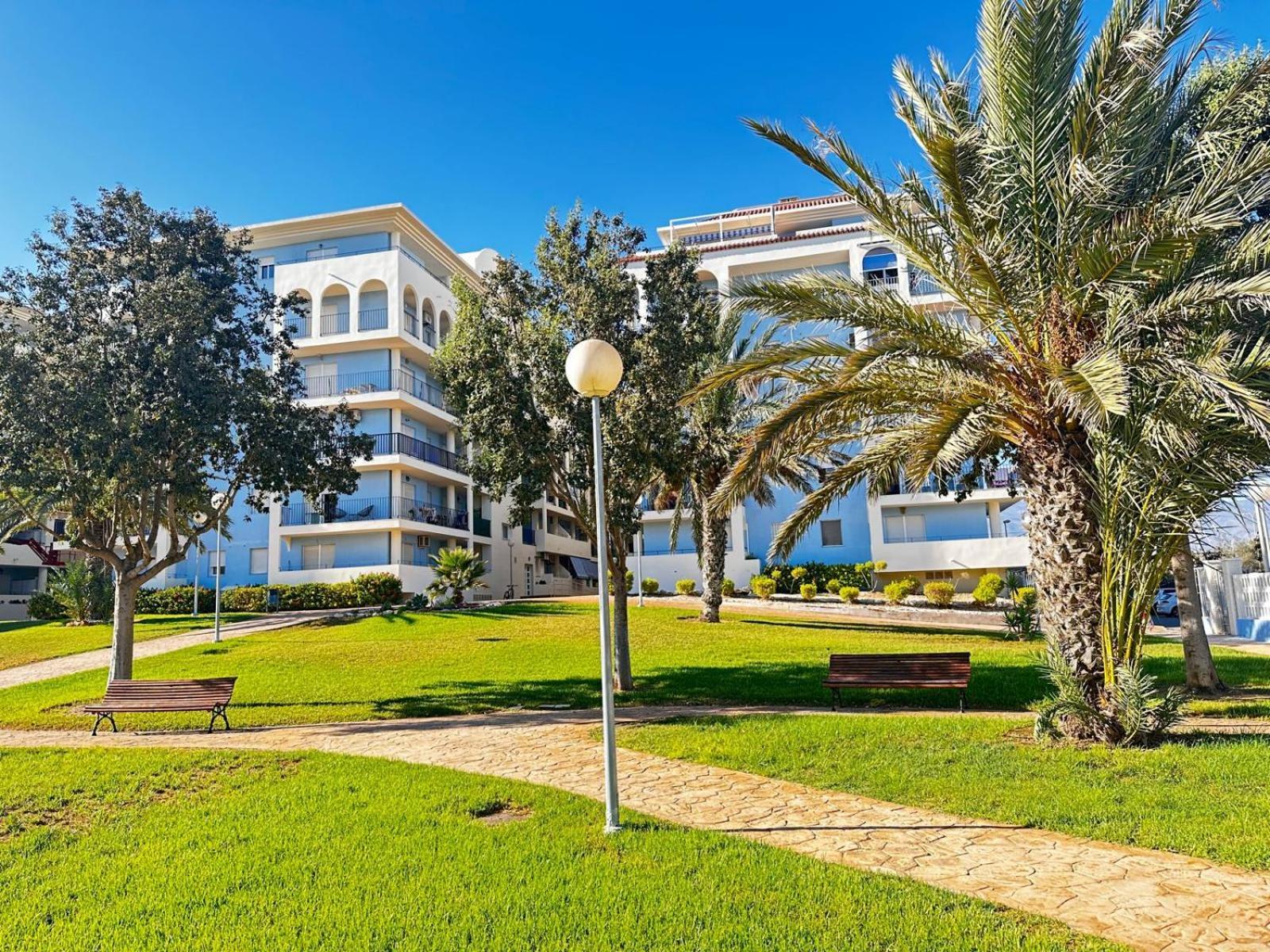 Luxurious Spacious Three Bedroom Apartment On Beachfront Almerimar Ngoại thất bức ảnh